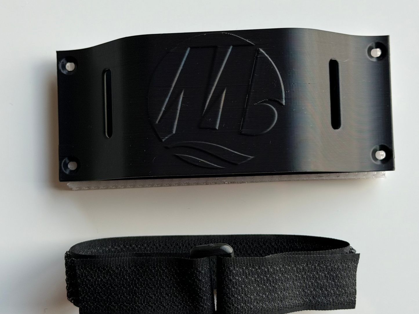 VHF Vertical Surface Mount
