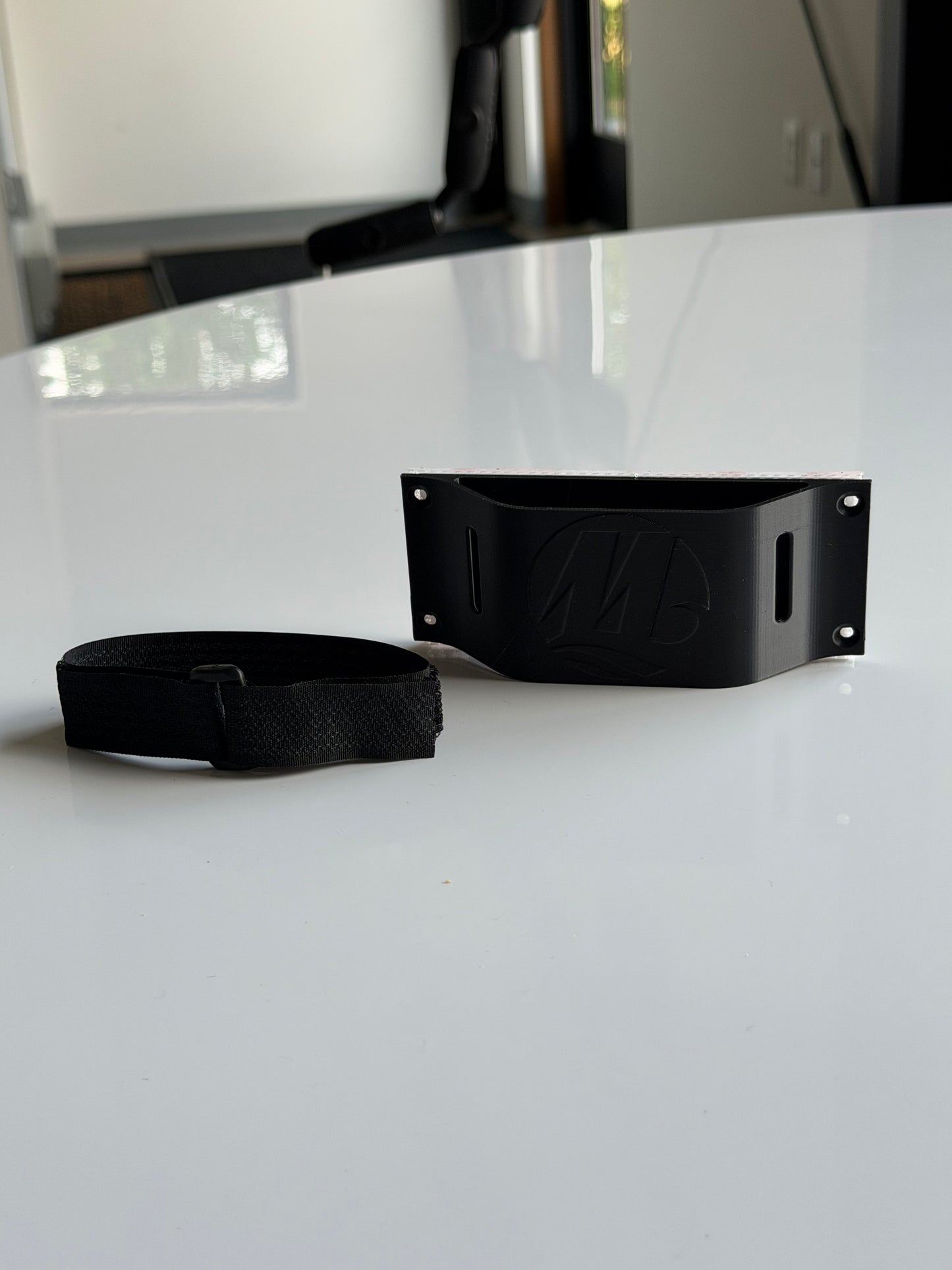 VHF Vertical Surface Mount